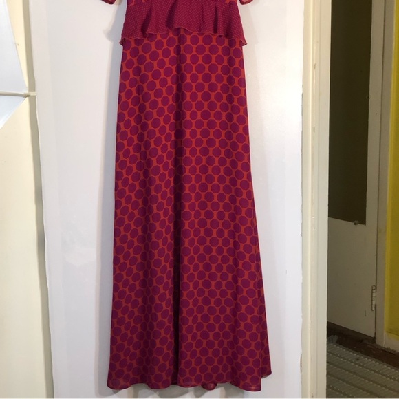 ASOS Twisted Wunder Frill Waist Detail Hexagon Printed Maxi Dress in Rust - Picture 8 of 16